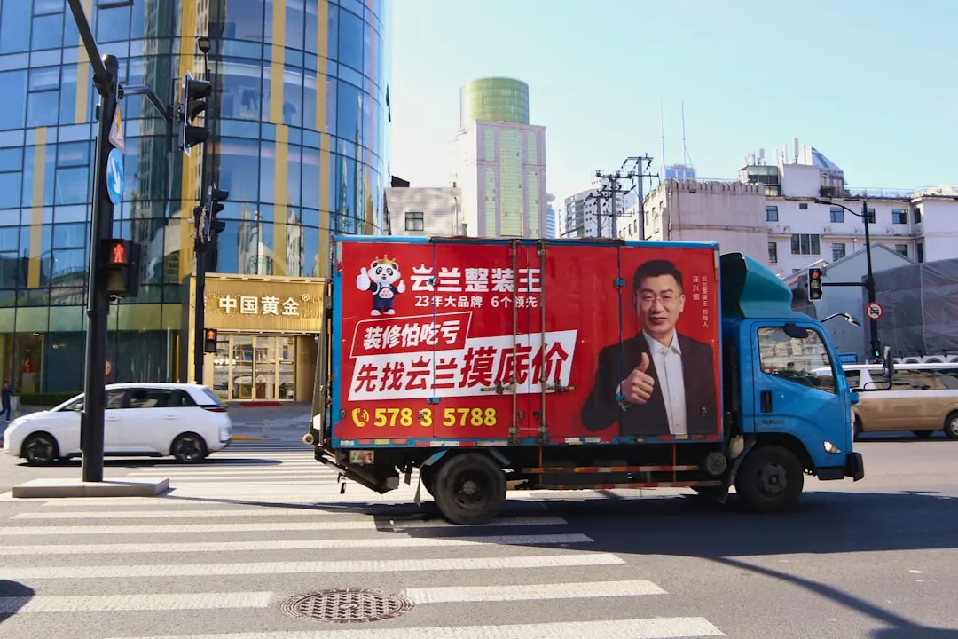 2024企业影视制作技术趋势:4K航拍与虚拟制片在商业广告中的应用